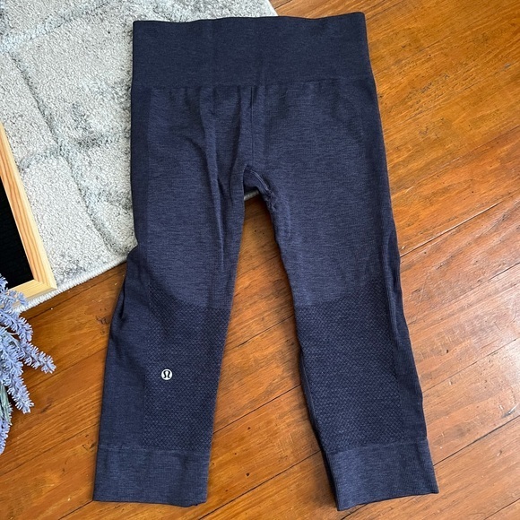 Lululemon blue navy active leggings - Picture 4 of 11